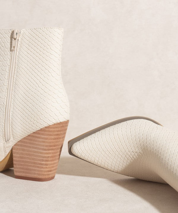 OASIS SOCIETY Sonia Western Ankle Boots