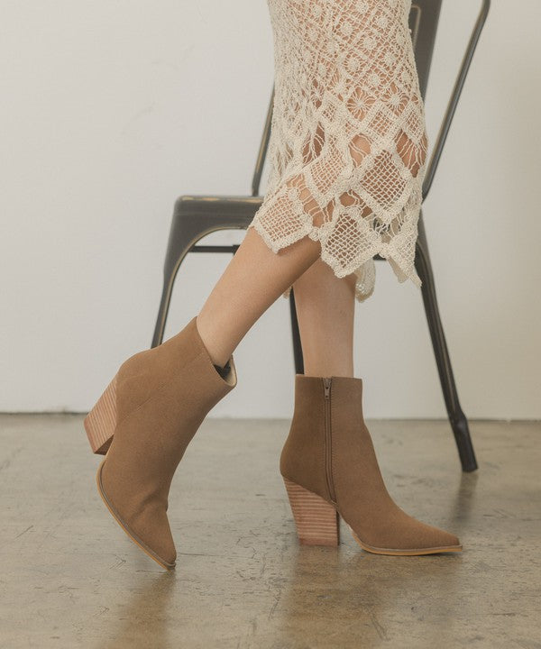 OASIS SOCIETY Sonia Western Ankle Boots