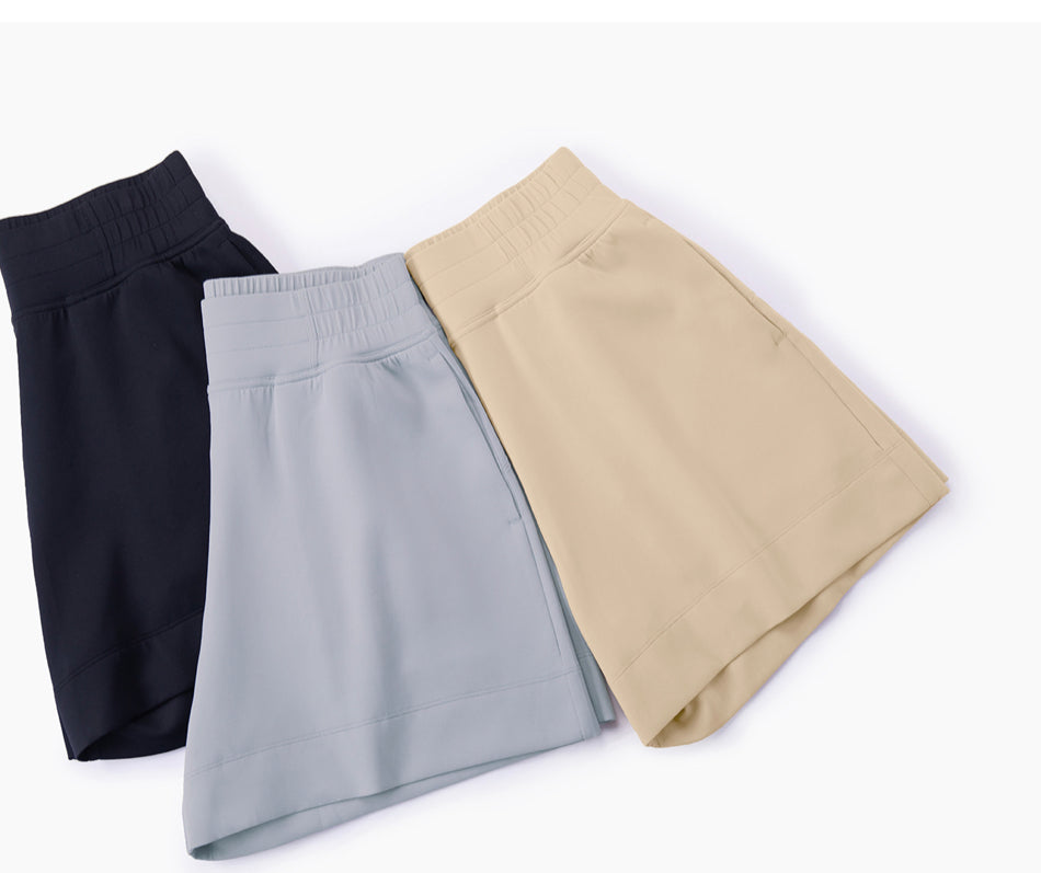 Mom lu dupe shorts