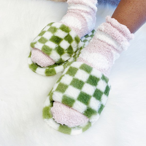 Luxe Lounge Checker Cozy Slippers