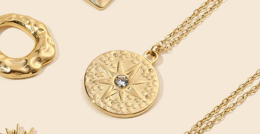 Gold circle necklace