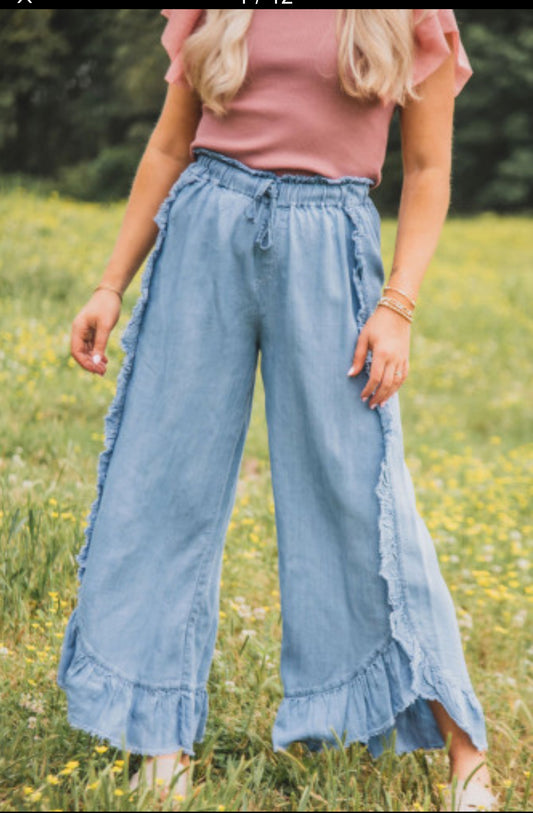 Ruffle pants