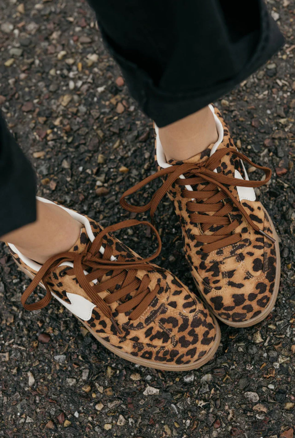Leopard Retro sneakers