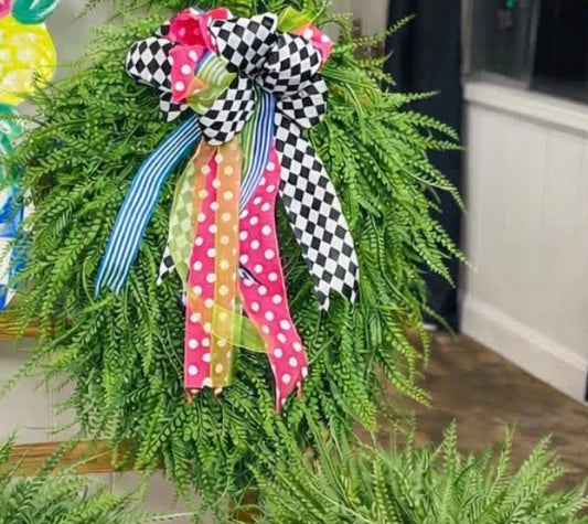 Madhadder wreath and bow